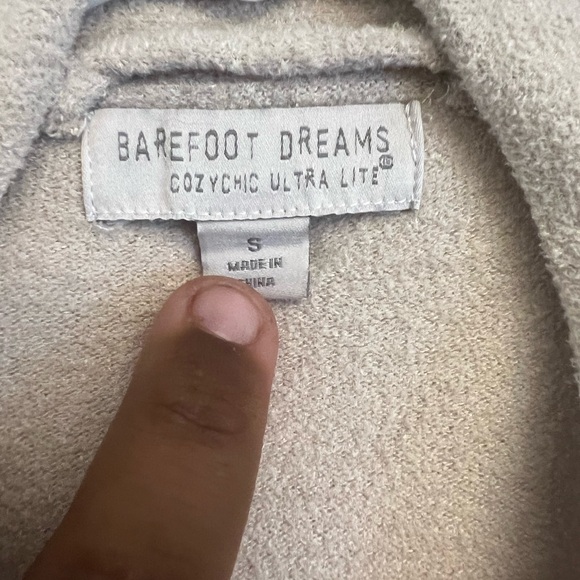 Beige Robe with Belt - Picture 3 of 4